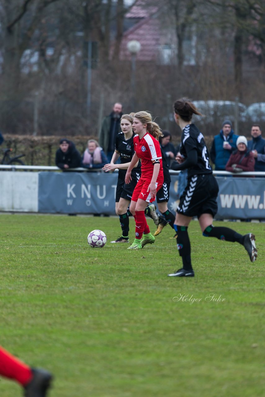 Bild 194 - B-Juniorinnen SV Henstedt Ulzburg - Holstein Kiel : Ergebnis: 0:1